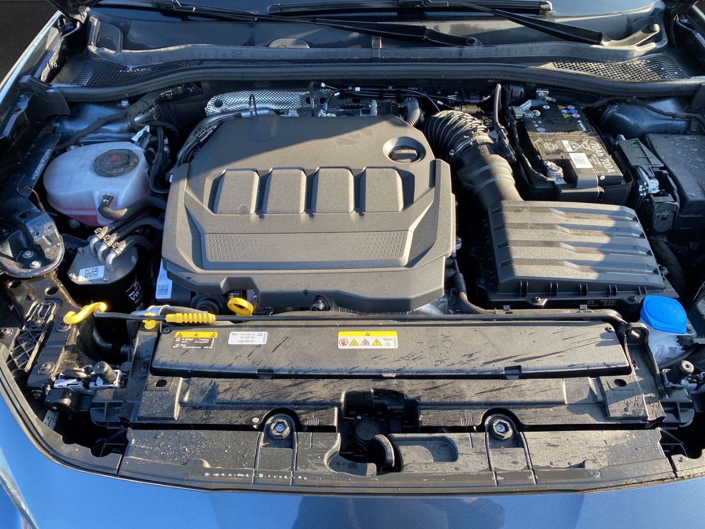 Fahrzeugabbildung SEAT Leon Sportstourer FR 2.0 TDI EU6d Navi Digitales