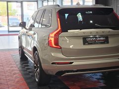 Fahrzeugabbildung Volvo XC 90 T8 Plus Dark Recharge Plug-In Hybrid AWD