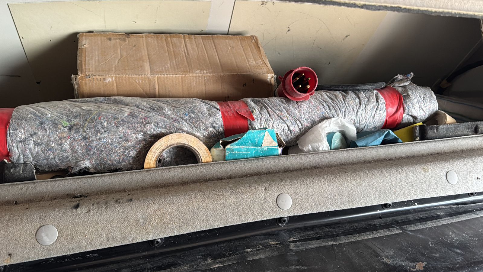 Fahrzeugabbildung Ford Transit Kasten FT 350 HOCH & LANG KLIMA H.REGALE