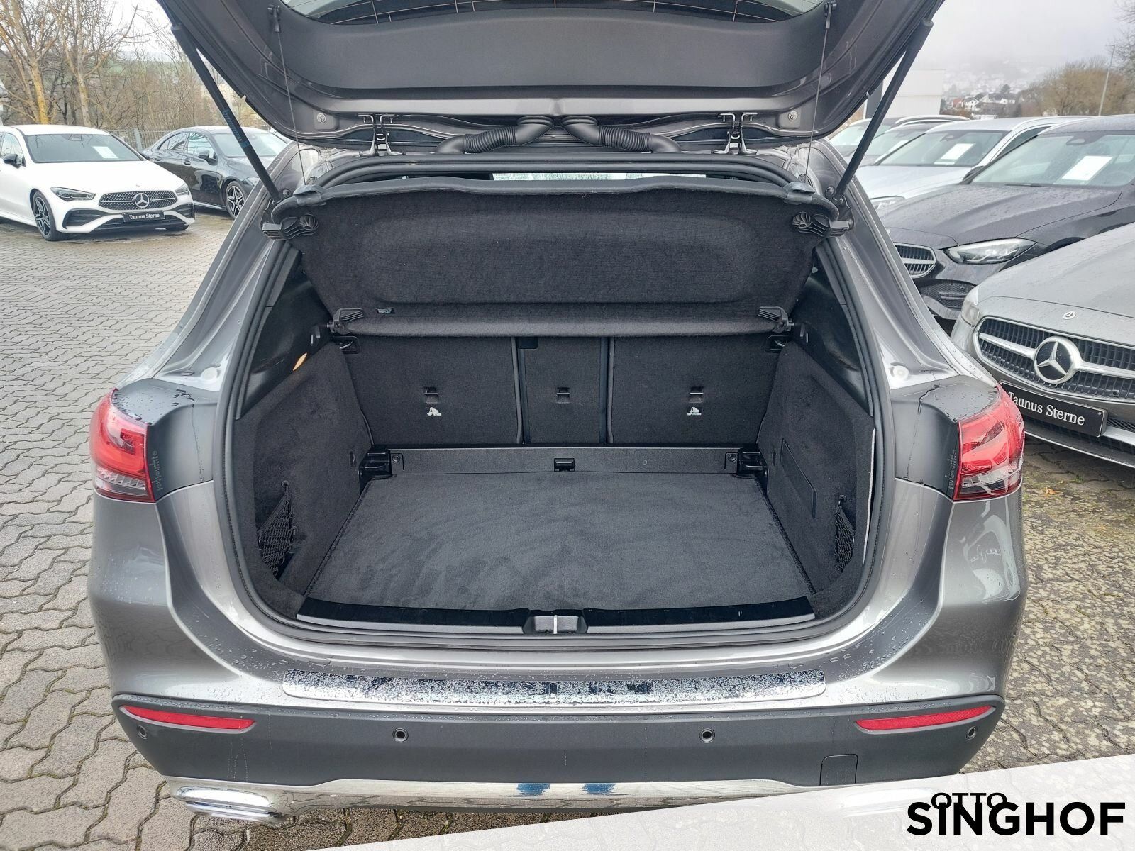 Fahrzeugabbildung Mercedes-Benz GLA 180 Progressive AHK+LED+Rü Kam+MBUX+Ambiente