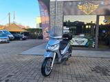 Piaggio Beverly 400 / 24KW / 33CV - MOTORRAD 24