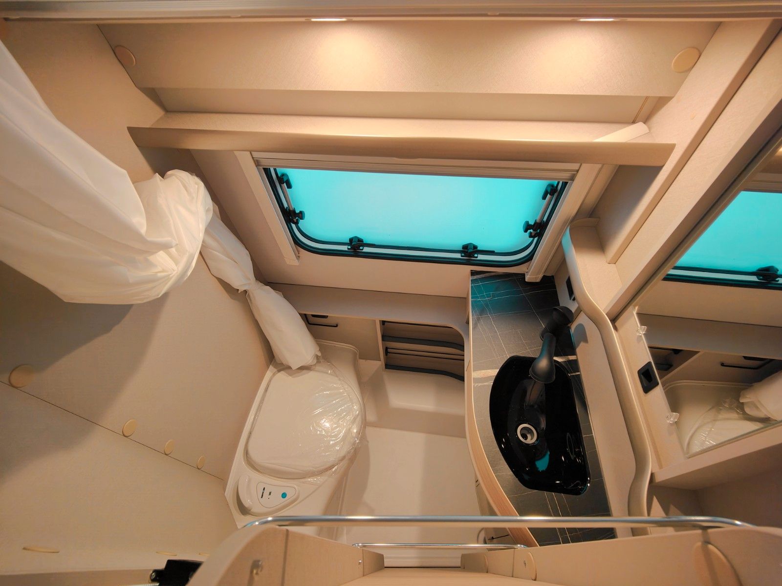 Fahrzeugabbildung HYMER / ERIBA / HYMERCAR Touring 550 Urban - SUMMER-SALE! -