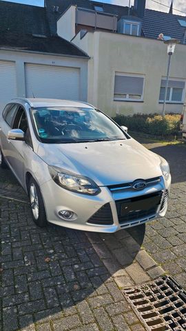 Ford Focus Benzin 2013 TÜV bis 07 2026