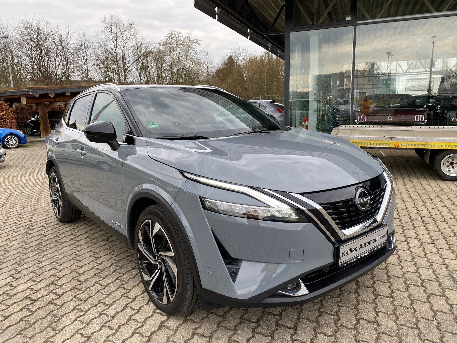 Fahrzeugabbildung Nissan Qashqai e-Power Tekna+ 190 PS PANO+SHZ+360°+AHK