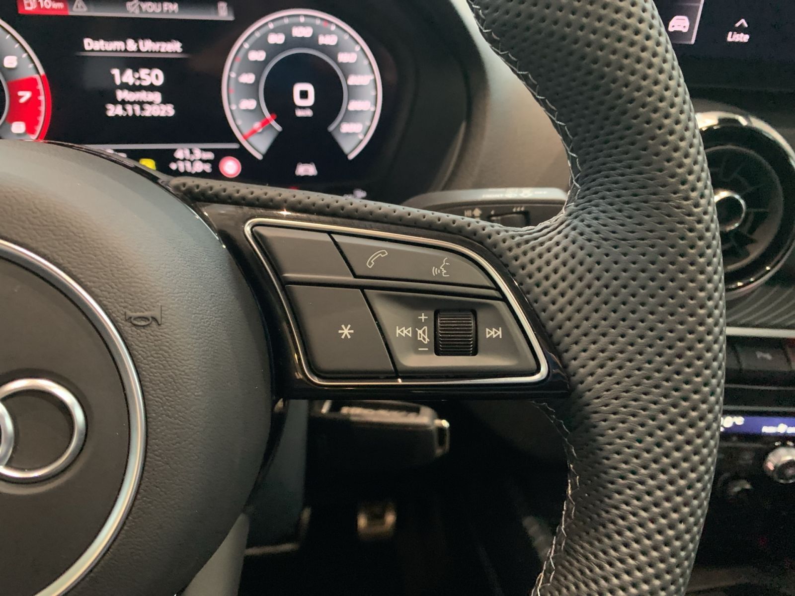 Audi SQ2 - Bild 22
