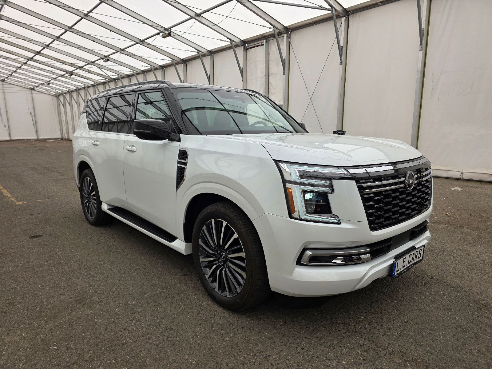 Fahrzeugabbildung Nissan Armada PLATINUM RESERVE T1: 85.000 EURO Stock!