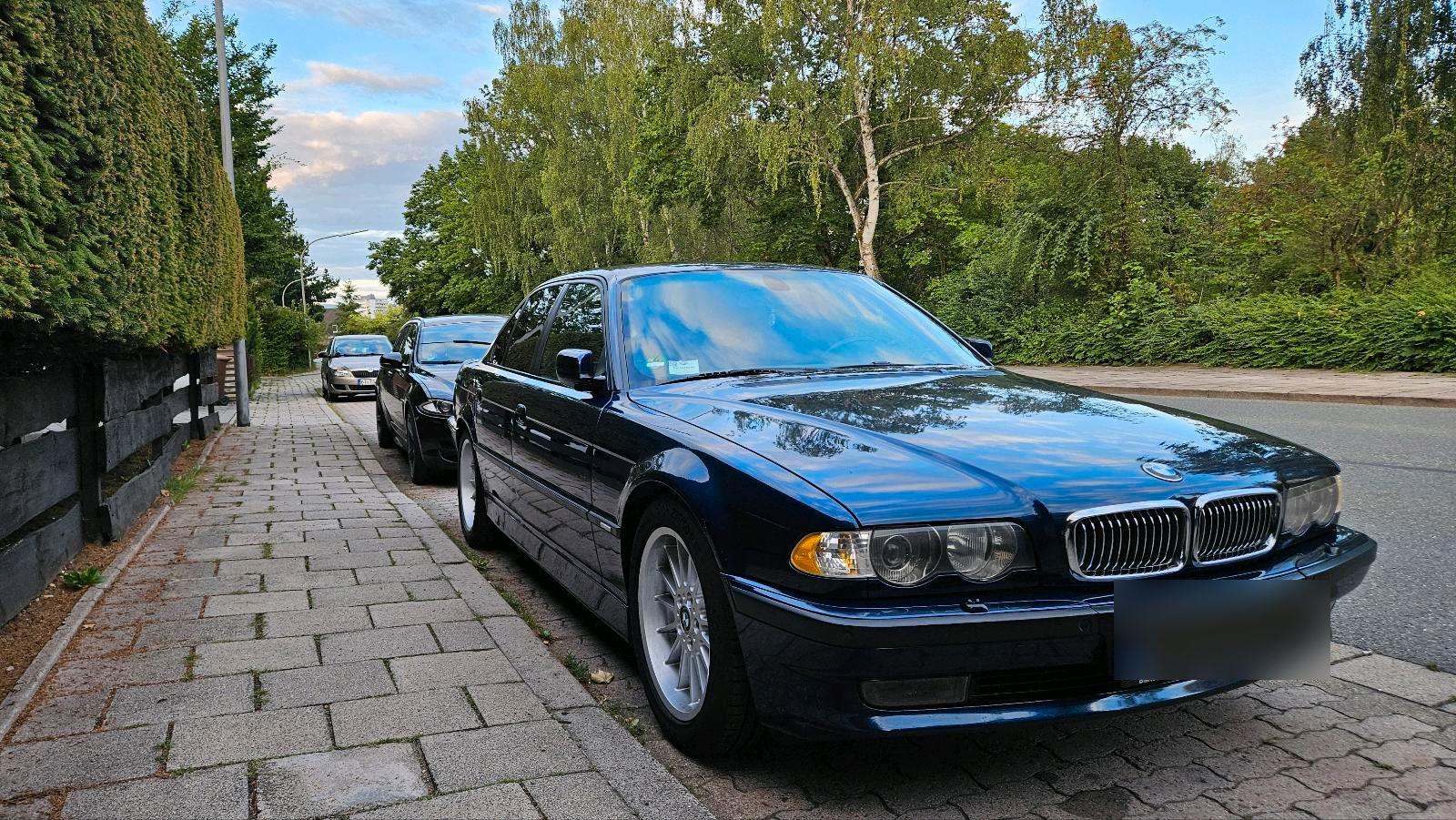 BMW 735