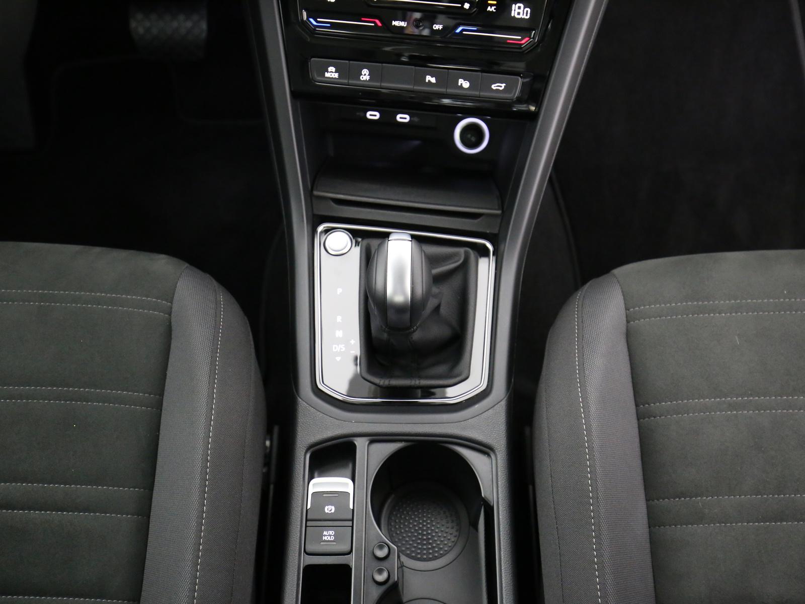 Volkswagen Touran 1,5 l TSI DSG Highline 7 Sitzer LED Navi, миниатюра 20