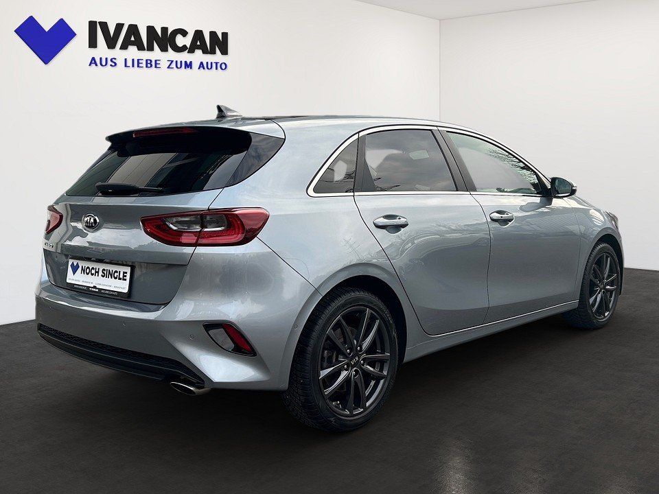 Fahrzeugabbildung Kia Ceed 1.4T 140PS A/T Platinum Edition Kleinwagen