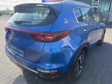 Kia Sportage Vision 2WD 1.6 TGDI KAT Metallic - : Blau, Metallic