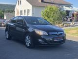 Opel Astra J 5-trg. Edition*Garantie*Tüv* - gebrauchte Opel Astra aus dem Jahr 2012