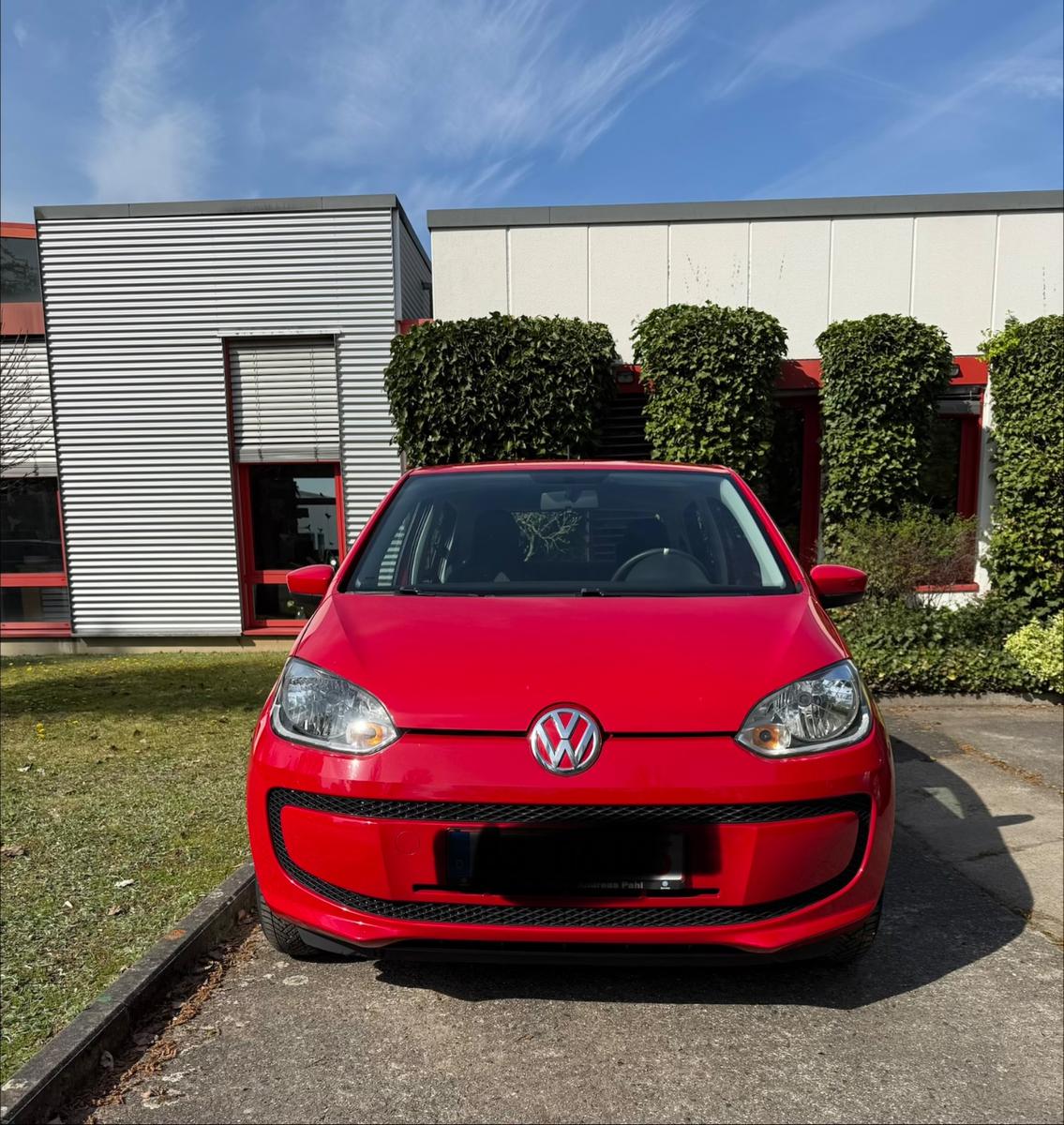 Volkswagen up! move up!