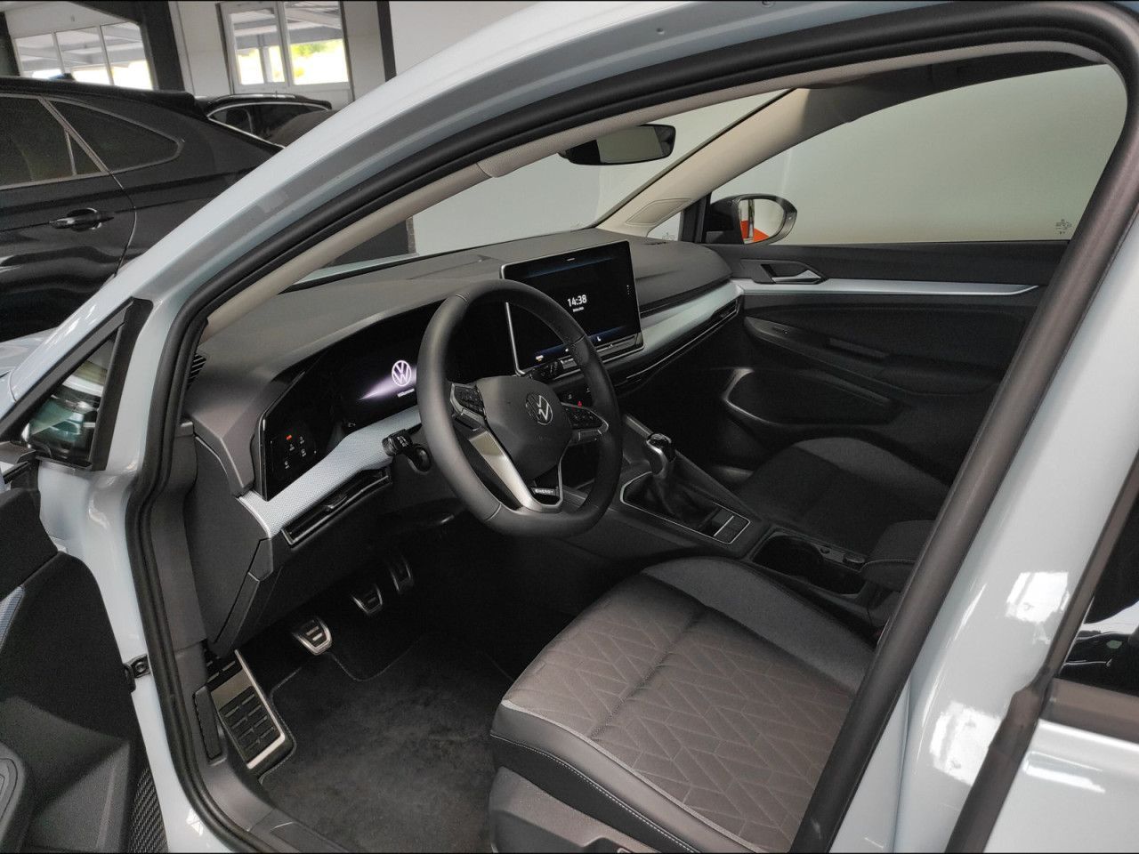 Volkswagen Golf 8 ENERGY 1.5 TSI NAVI LED RÜCKFAHRKAMERA foto 5