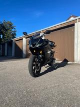 Yamaha YZF-R125 - YAMAHA SCHWARZ YZF R 125