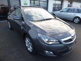 Opel Astra J Sports Tourer Innovation - Opel Astra aus 2011: Kombi