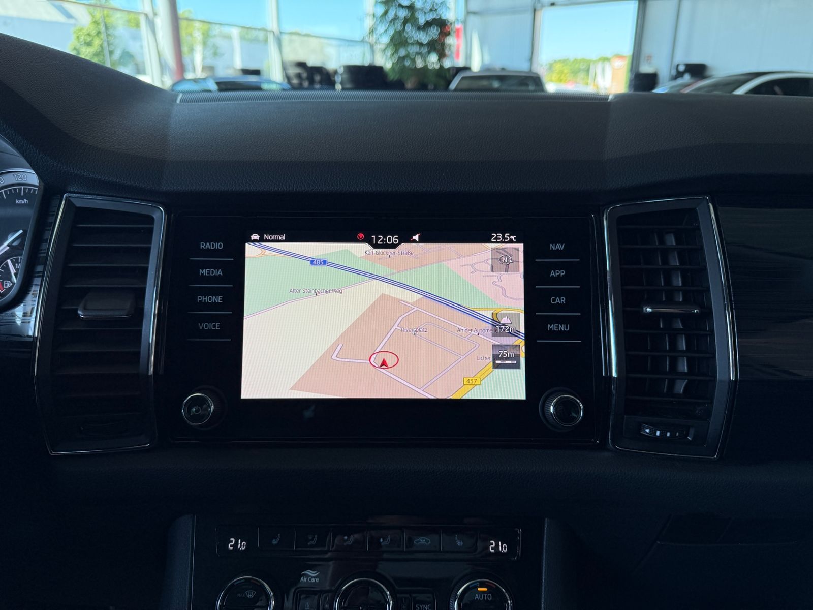 Fahrzeugabbildung SKODA Kodiaq Style 4x4 AHK ACC StHZ CANTON LEDER MEMO