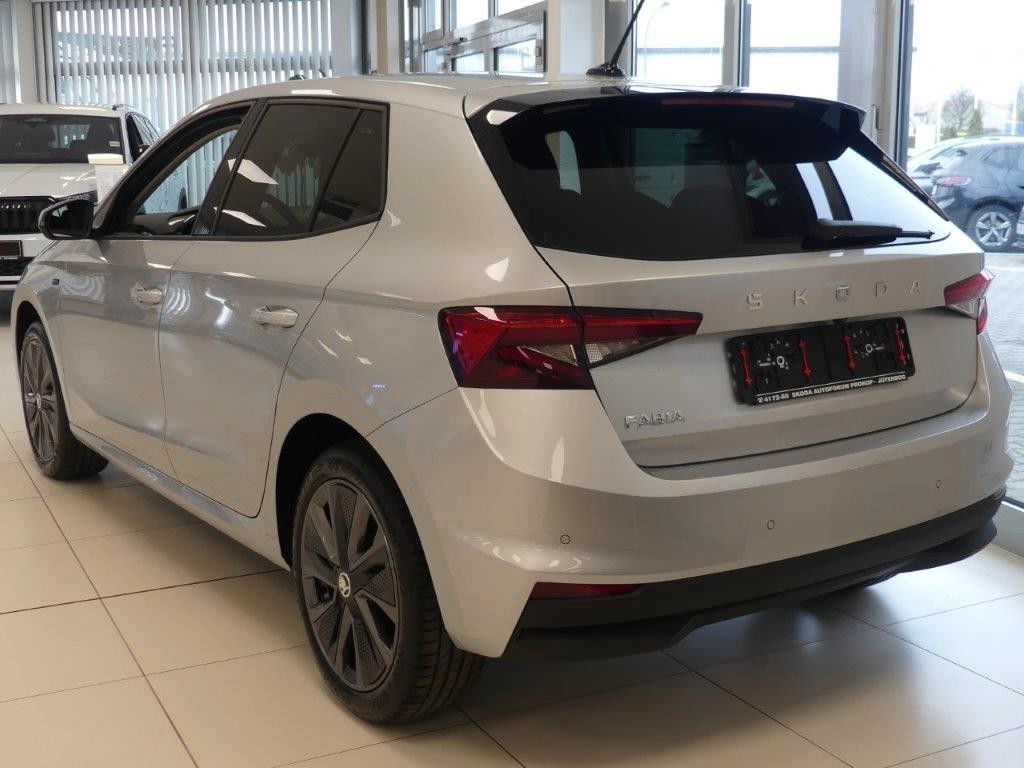 Fahrzeugabbildung SKODA Fabia 1.0l TSI DSG Drive *AHK*LED*ACC*Smartlink*