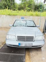 Mercedes-Benz Mercedes C220 Automatik  1. Hand  Janua... - gebrauchte Mercedes-Benz C 220 aus dem Jahr 1996