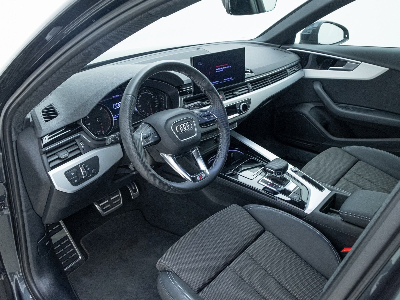Audi A4 - Bild 13