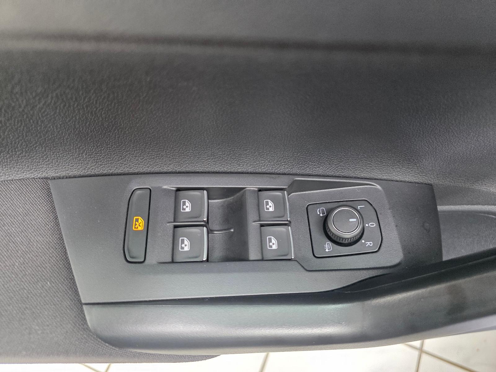 Volkswagen Taigo R-Line Black-Style Panorama IQ-Drive, миниатюра 15