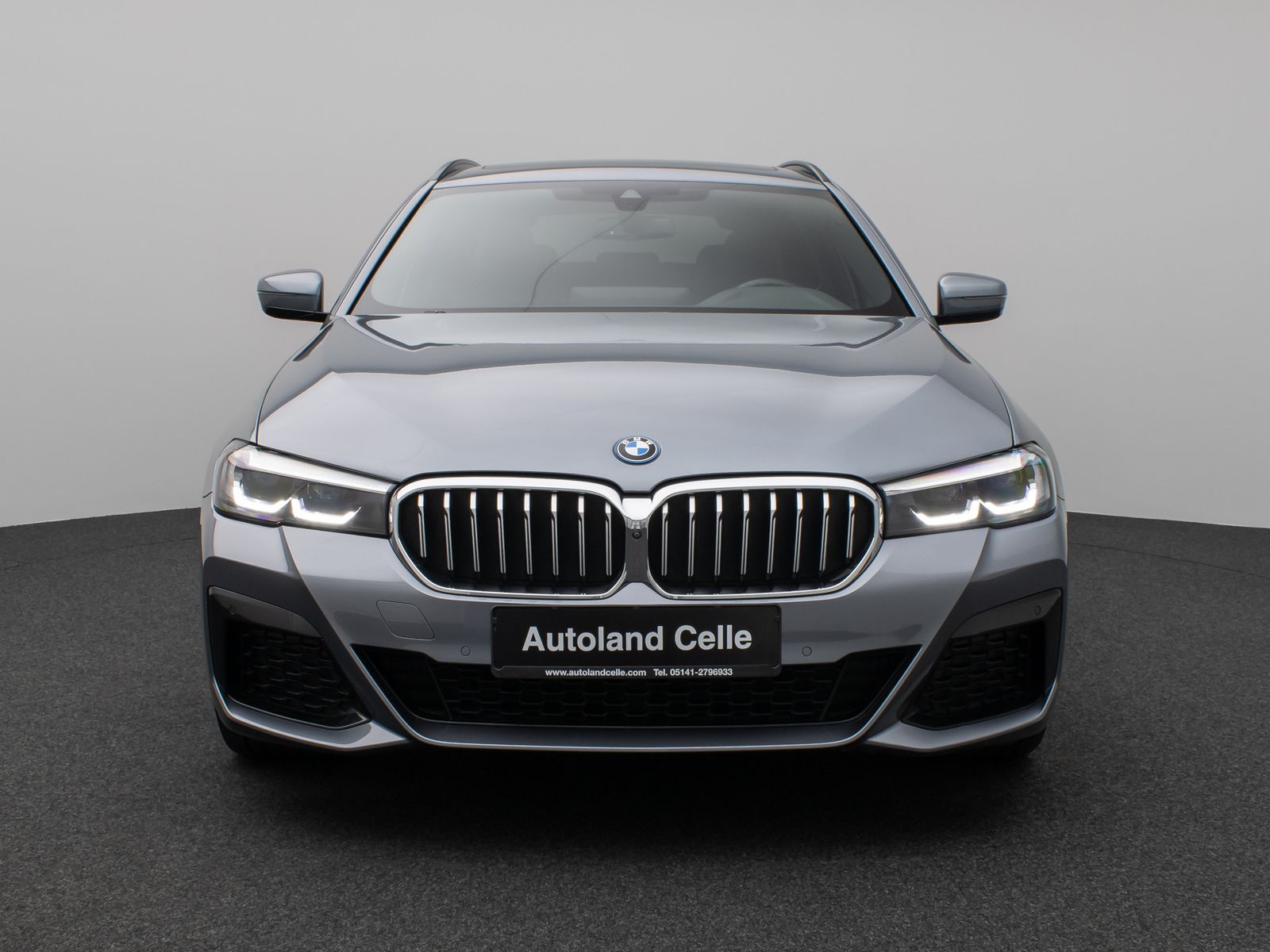 Fahrzeugabbildung BMW 530e xD M Sport Panorama 360°DAB HiFi AHK Alarm