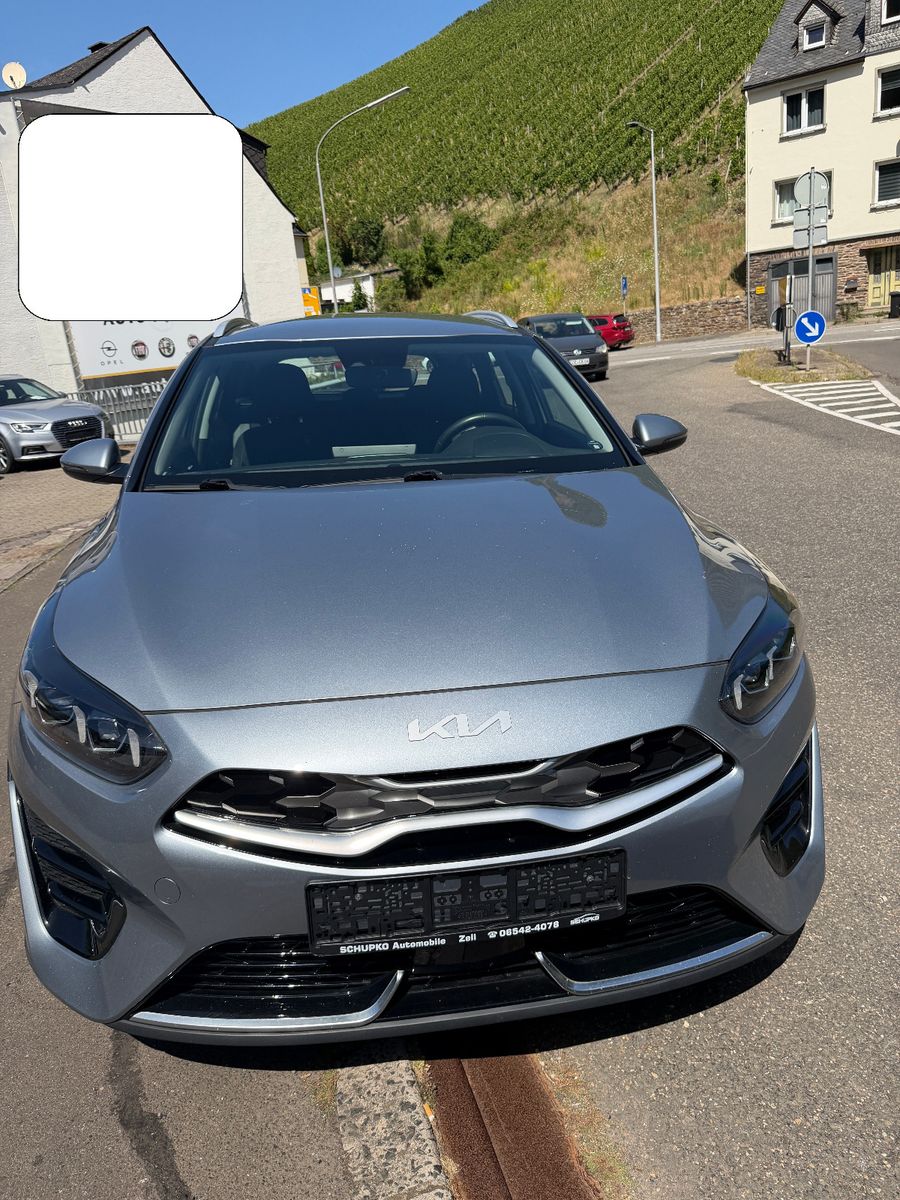 Kia Ceed SW 1.6 GDI DCT OPF Plug-in-Hybrid Vision imagem 2