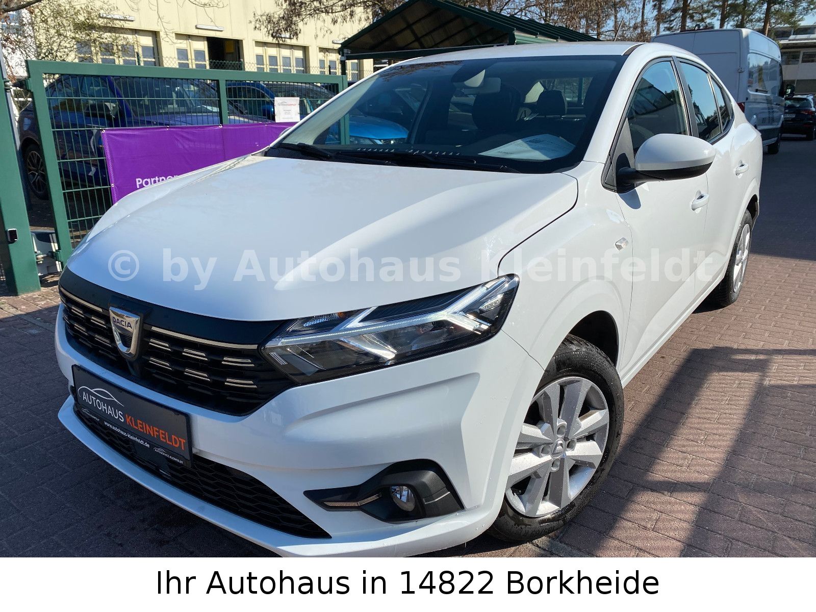 DACIA Logan