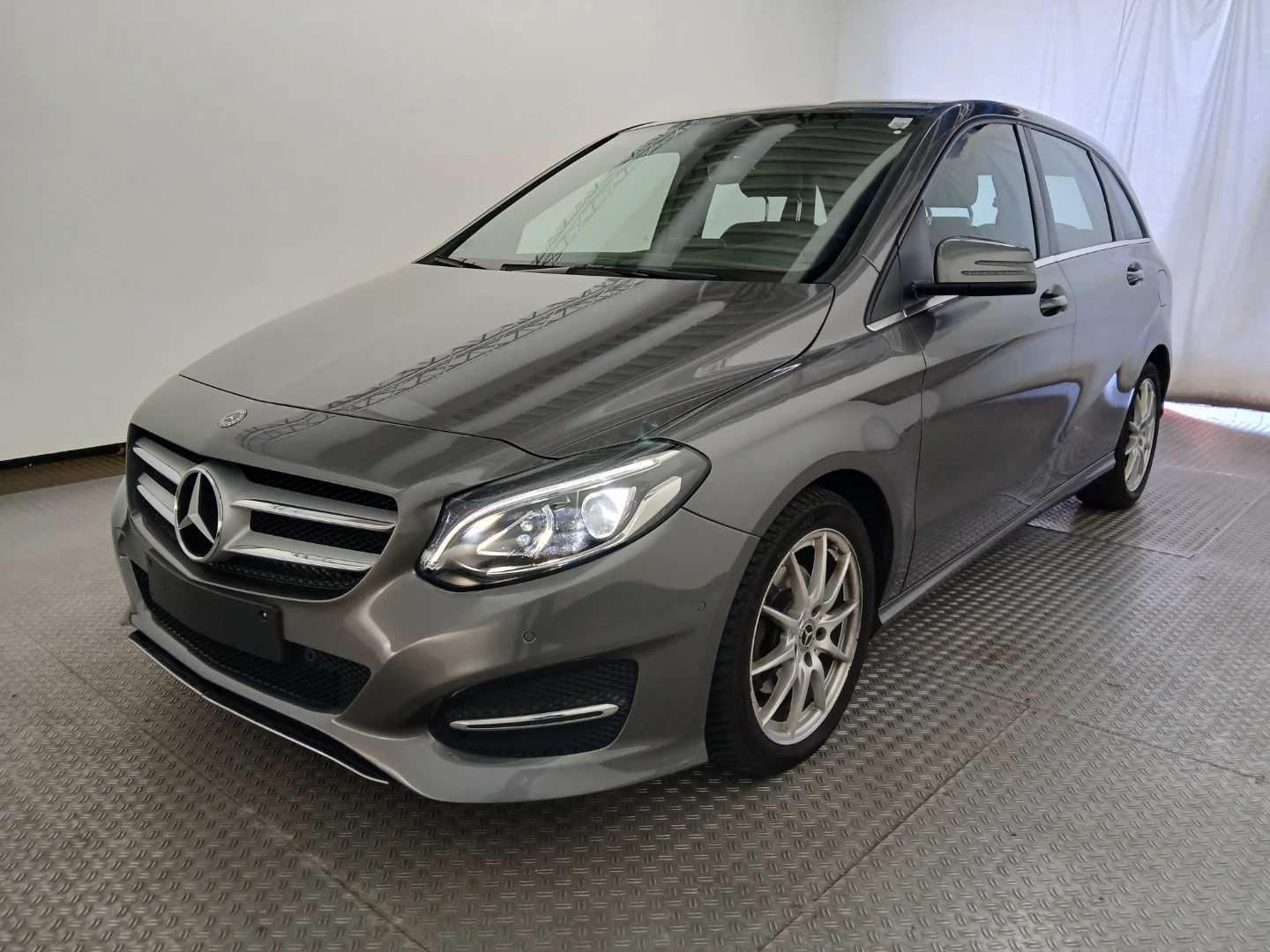 Mercedes-Benz B 180 Automatik Urban , LED, Leder, erst 60 TKM