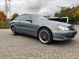 Mercedes-Benz CLK 200 KOMPRESSOR AVANTGARDE Automatik - Mercedes-Benz CLK 200 in Essen