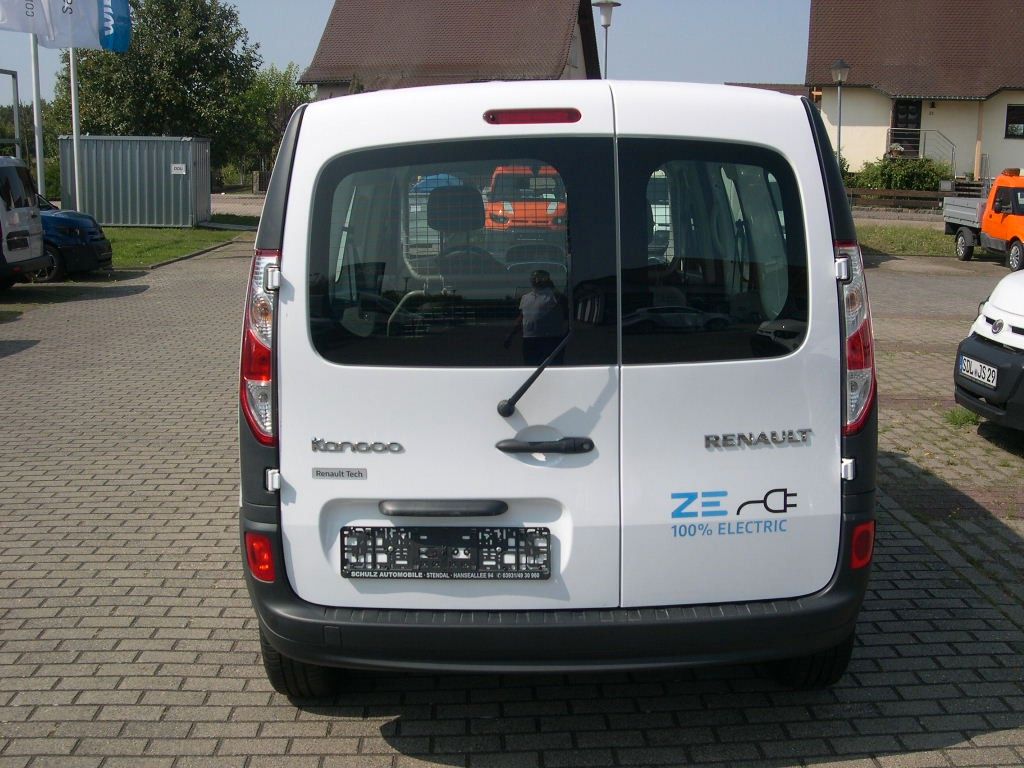 Fahrzeugabbildung Renault Kangoo DoKa ELEKTRO+KLIMA+MIT BATTERIE