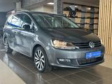 Volkswagen Sharan Active 7-Sitzer DynAudio ACC Navi R.Cam - Volkswagen Sharan 7N mit Benzin-Antrieb