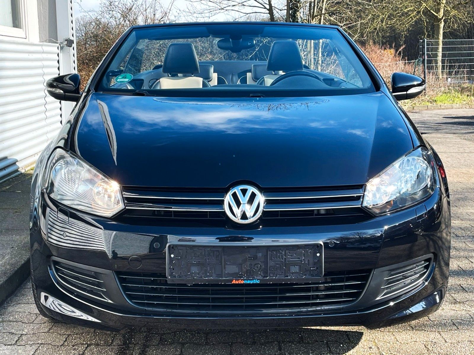 Fahrzeugabbildung Volkswagen Golf VI CABRIO EXCL EDITION KLIMAAUT LEDER NAVI