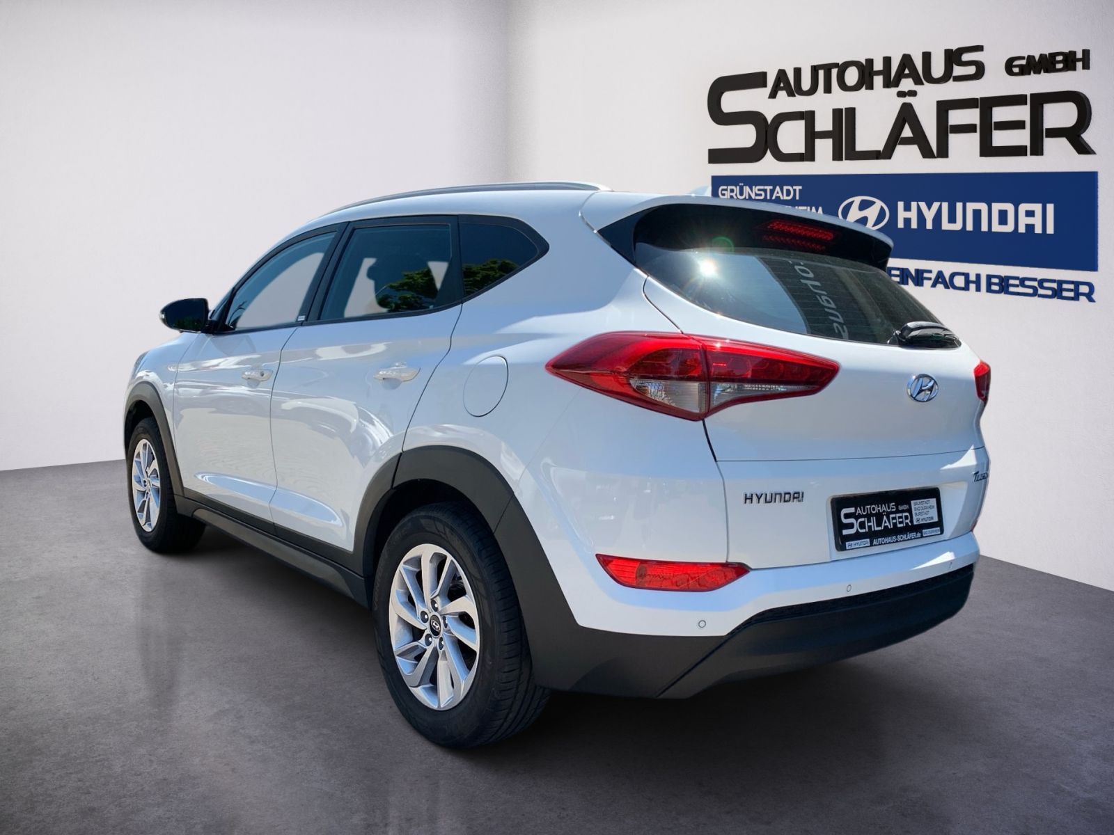 Fahrzeugabbildung Hyundai TUCSON 1.6 Passion Navi Kamera 8x bereift