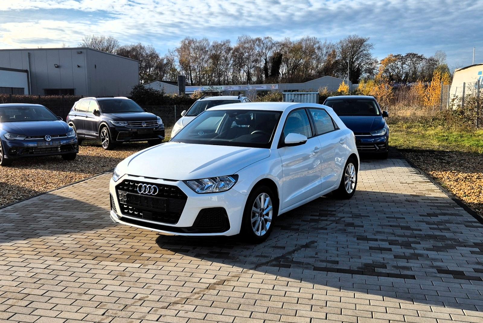 Audi A1 25 TFSI S tronic Sportback/NAVI-APP/SHZ/ALU