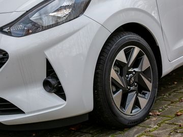Hyundai i10 1.0 Trend Kamera Navi Spurhalteassistent