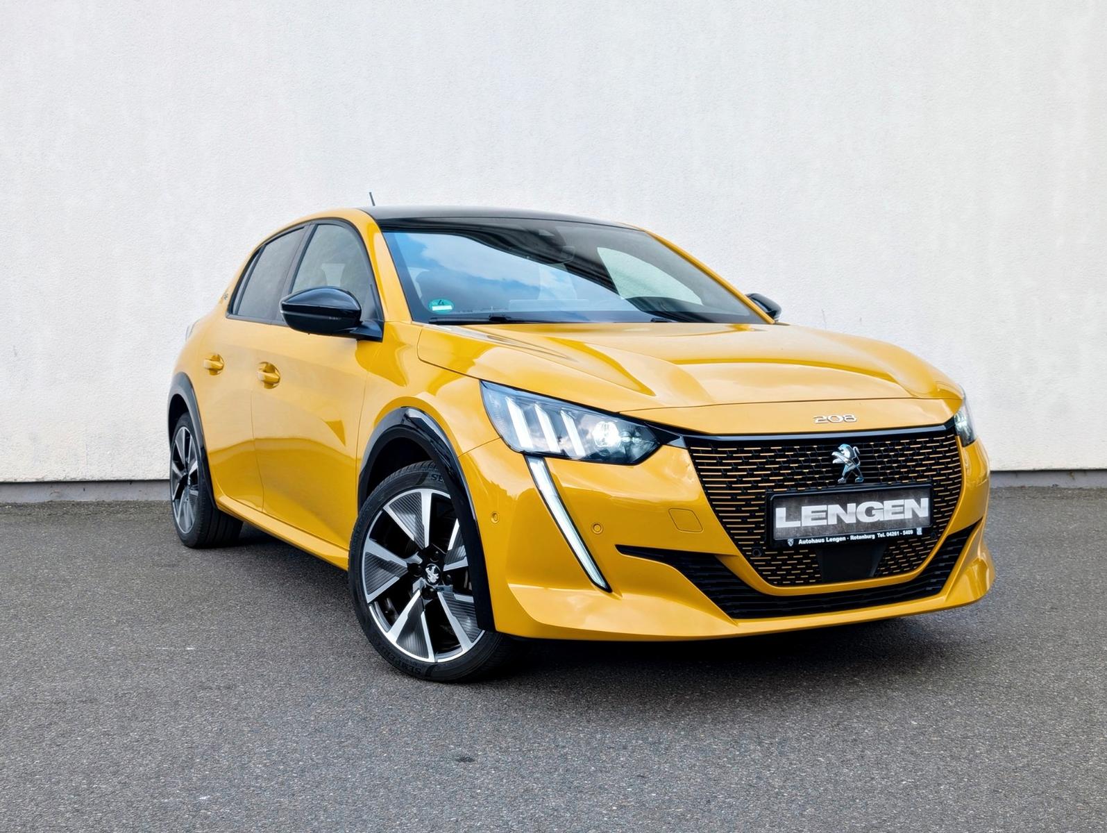 Peugeot 208 e- GT Pack | PANO DACH, 3D Cockpit