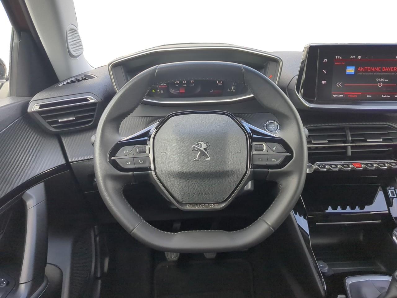 Peugeot 2008 AllurePack Benzin 130 PS +LED+PDC+KAMERA
