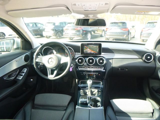 Fahrzeugabbildung Mercedes-Benz C 180 CGI Avantgarde Lim >NAV/Sitzheiz/PDC<
