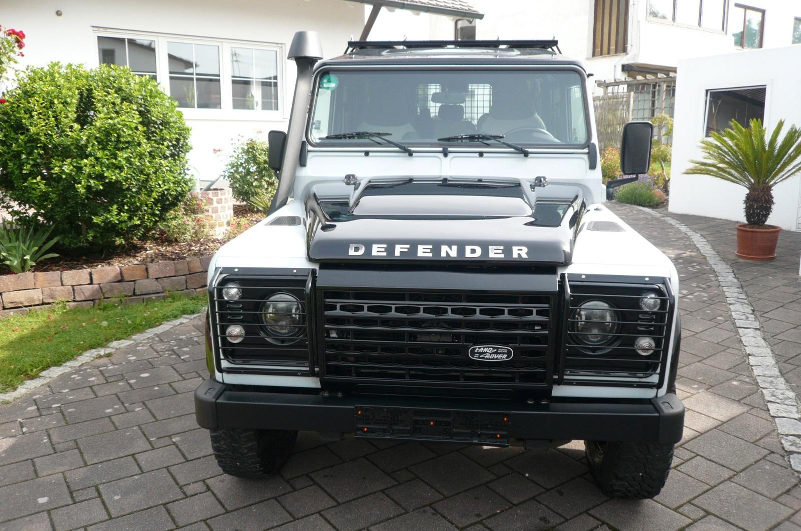 Land Rover Defender 110 ADVENTURE * 7-Sitzer * Standheizung