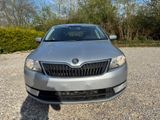 Skoda Rapid Ambition 1.6 TDI Limousine - Skoda Rapid aus 2013