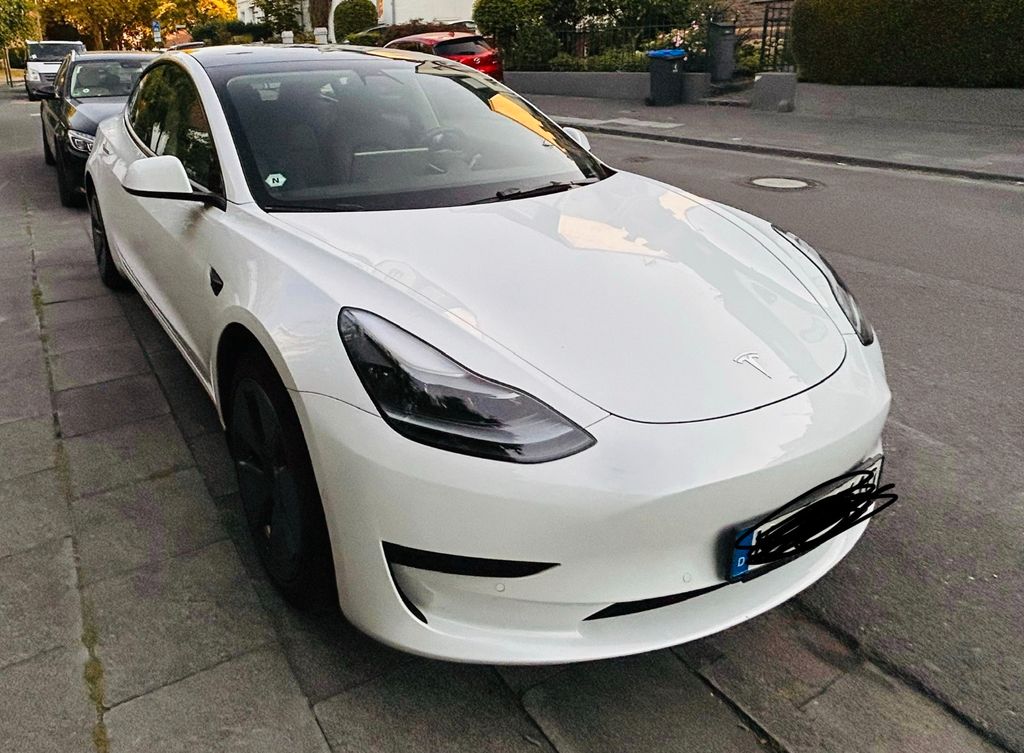 Image of Tesla Model 3
