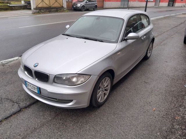 BMW Bmw 118 118d cat 3 porte Attiva DPF neopatentati