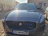Jaguar E-Pace P300 R-DYNAMIC SE 4WD Auto R-DYNAMIC SE - Jaguar E-Pace von privat