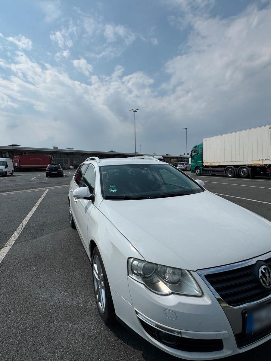 Volkswagen Passat 2010 — photo 11