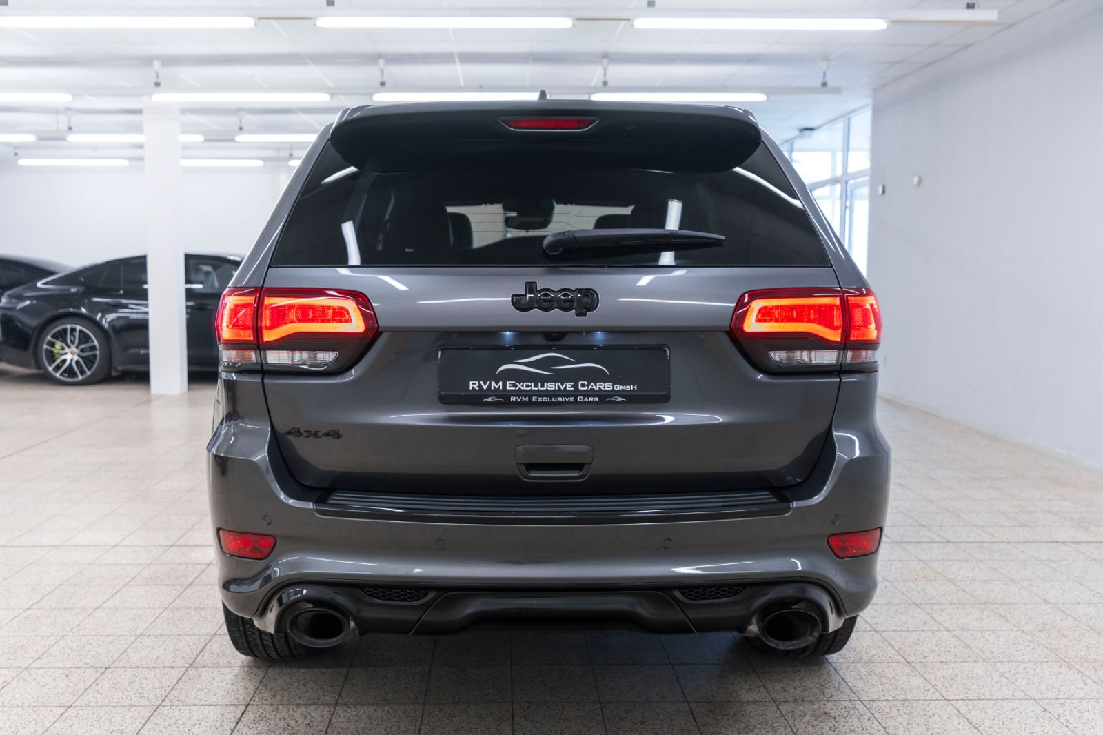 Fahrzeugabbildung Jeep Grand Cherokee Laredo X 3,6L LPG 4X4 KAM PANO