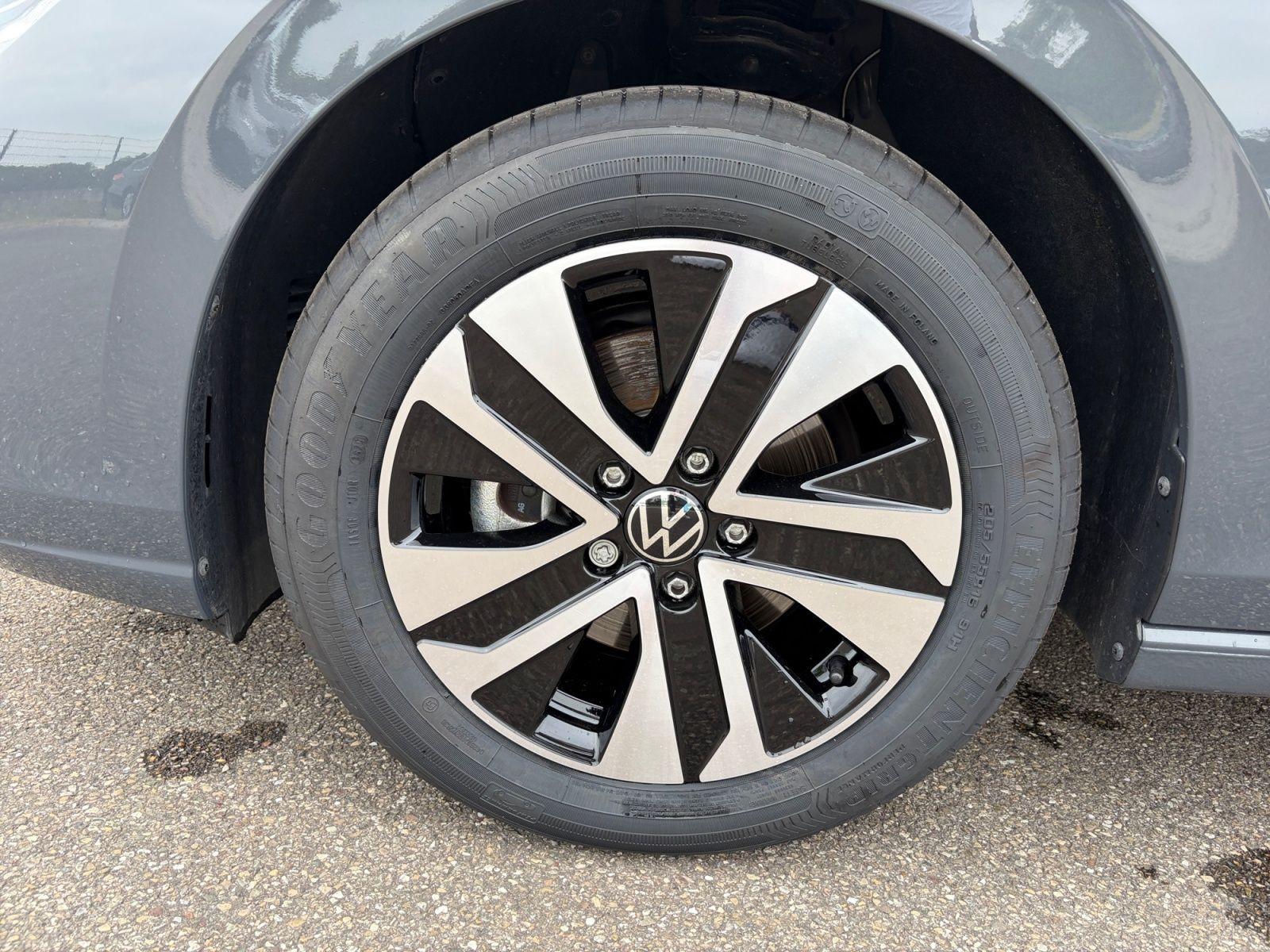 Volkswagen Golf VIII 1.5 eTSI Energy DSG AHK LED, миниатюра 15