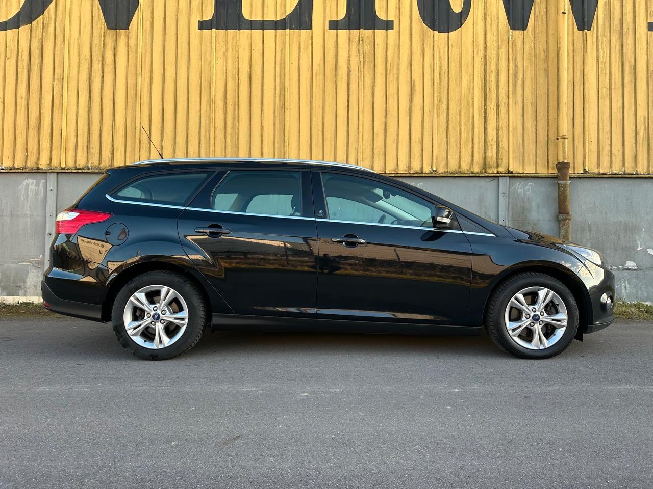 Ford Focus Turnier Champions Edition