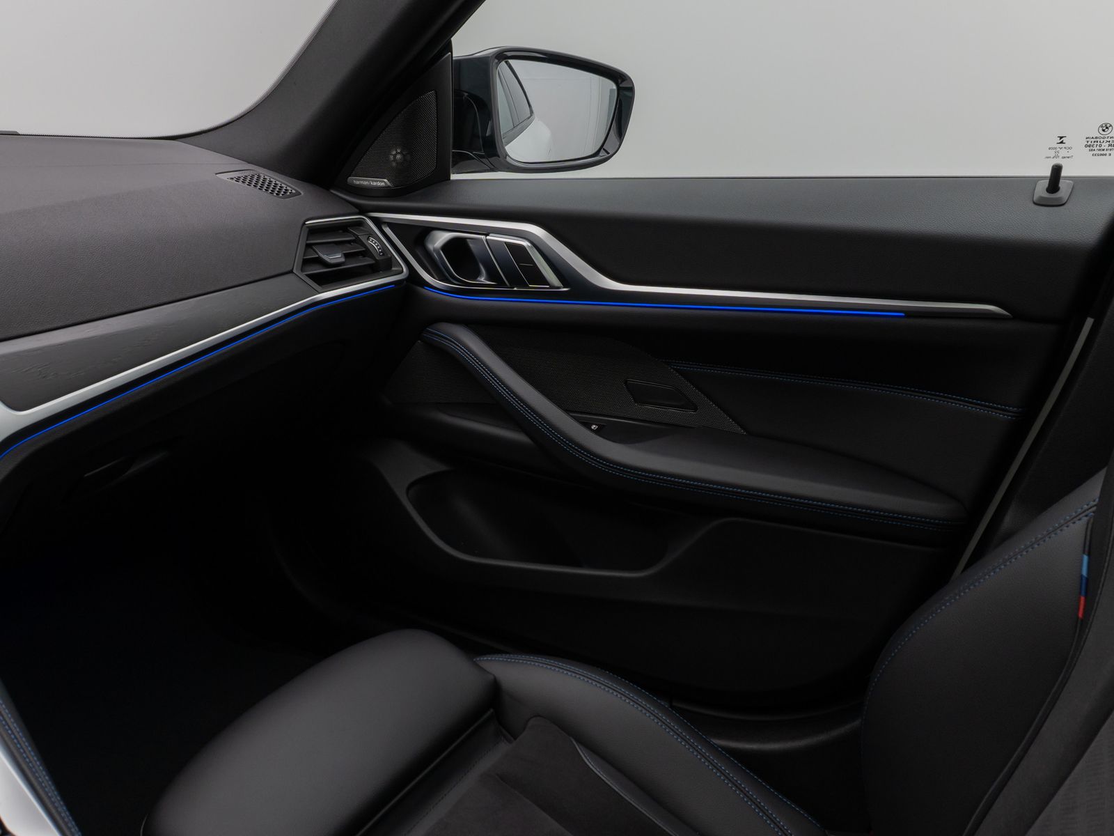 Fahrzeugabbildung BMW M440i xD Gran Coupé Glasdach Kamera HUD DAB H/K