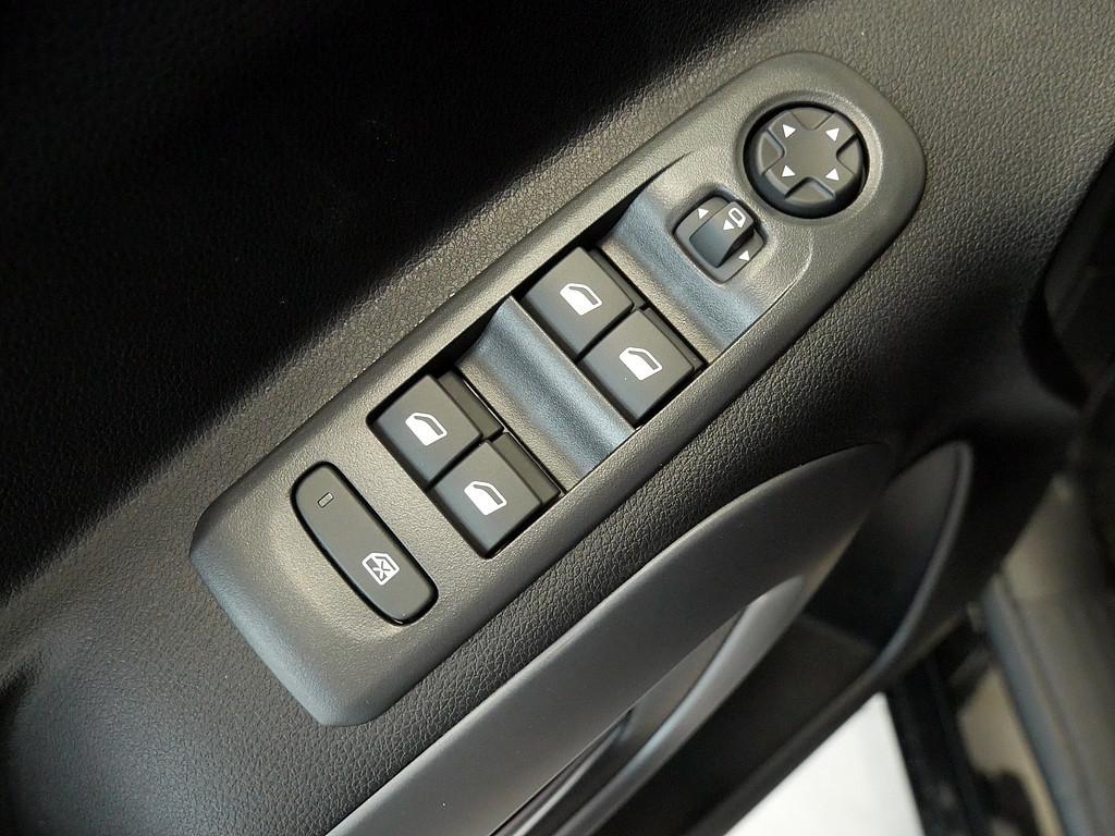 Citroën Berlingo M BlueHDi 130 Max SHZ NAVI AHK ACC LED
