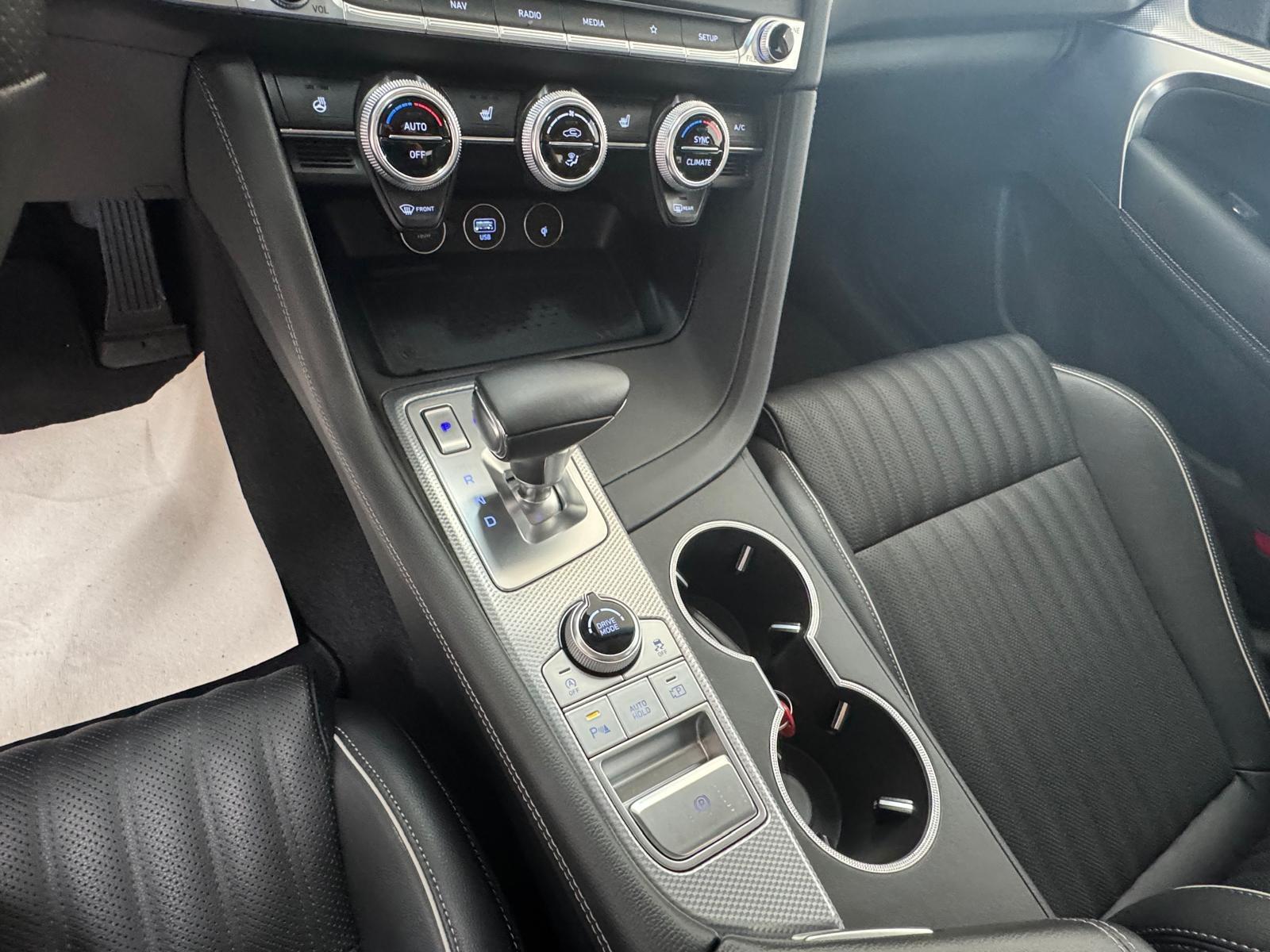 Genesis G70 AWD PANO LEDER SPUR TOTW KAMERA NETTO 27.000